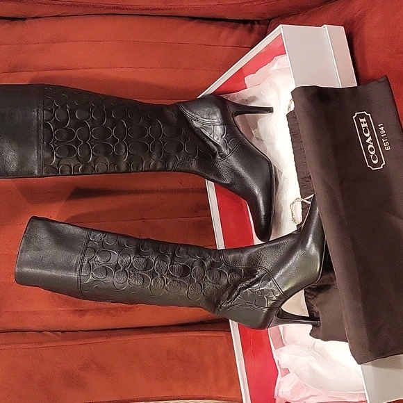 Coach leather tall new boots - Picture 1 of 5